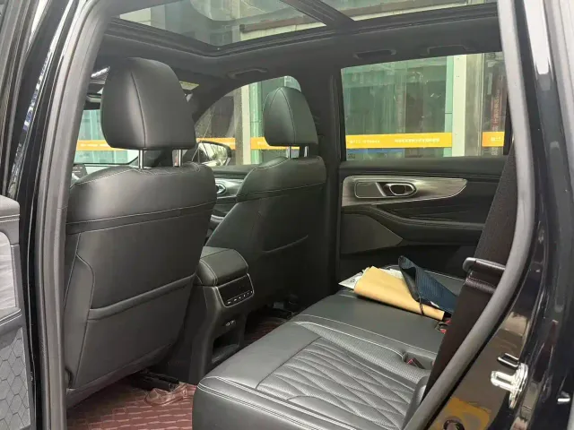 GAC Trumpchi GS8 — Фото автомобиля 6