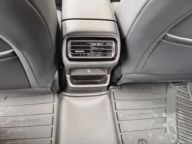 Geely Xingrui — Фото автомобиля 13