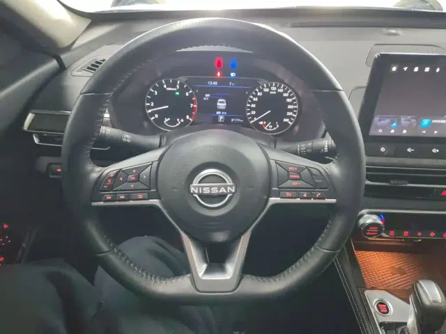Nissan Teana — Фото автомобиля 6