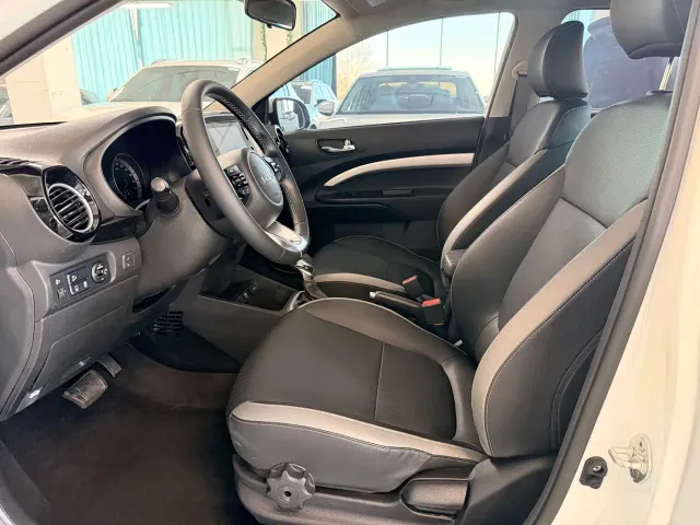 Kia KX1 — Фото автомобиля 7