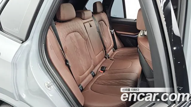 BMW X5 xDrive 40i M Sport — Фото автомобиля 11