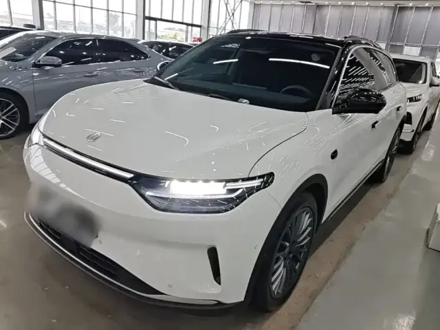 Фотография автомобиля — Leapmotor C11