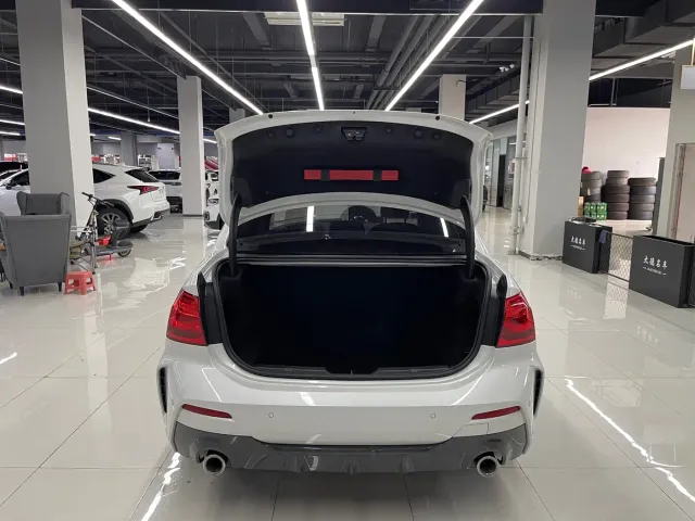 BMW 1 Series — Фото автомобиля 10
