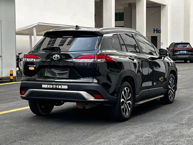 Toyota Frontlander — Фото автомобиля 16