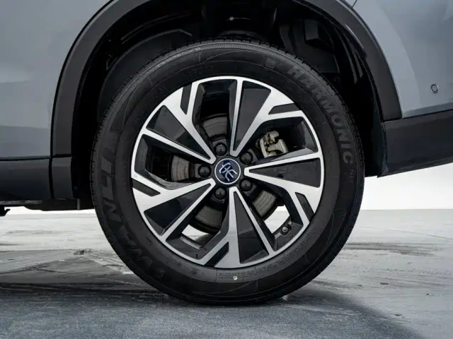 BYD Song Pro — Фото автомобиля 23