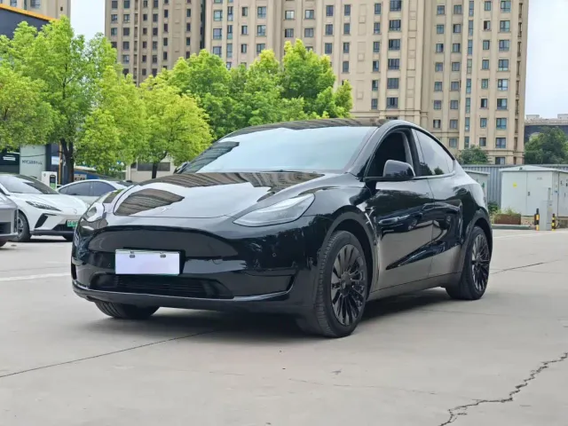 Фотография автомобиля — Tesla Model Y