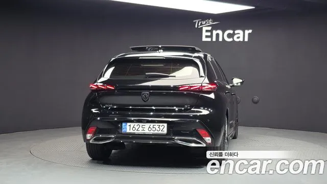 Peugeot 308 — Фото автомобиля 4