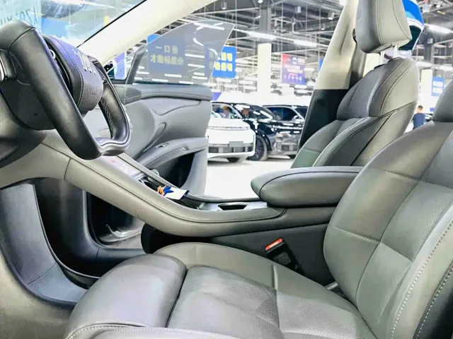 IM Motors LS6 — Фото автомобиля 14