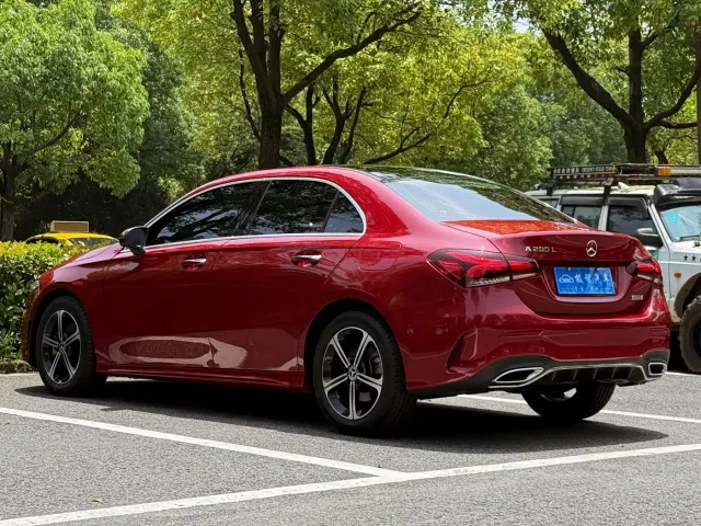 Mercedes-Benz A-Class — Фото автомобиля 7
