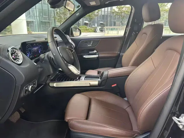 Mercedes-Benz EQB — Фото автомобиля 23