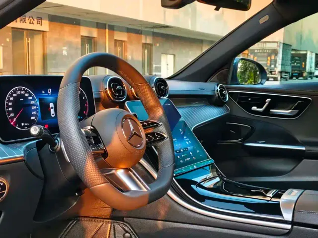 Mercedes-Benz C-Class — Фото автомобиля 8