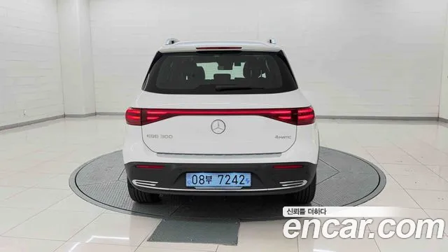 Mercedes-Benz EQB X243 — Фото автомобиля 5