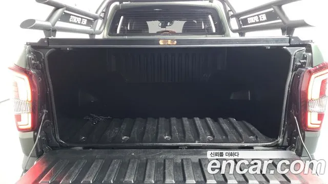 KG_Mobility_Ssangyong Rexton Новый Rexton Sport Khan Дизель 2.2 4WD — Фото автомобиля 20