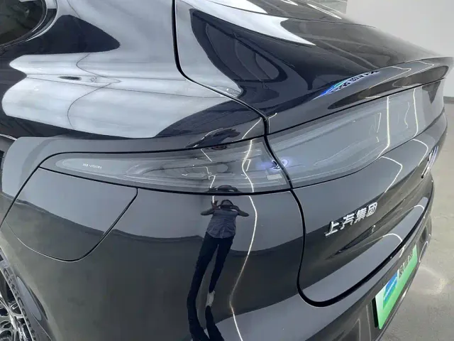 IM Motors LS6 — Фото автомобиля 30