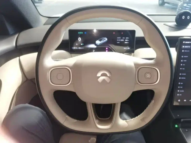 Nio ET5 Touring — Фото автомобиля 10