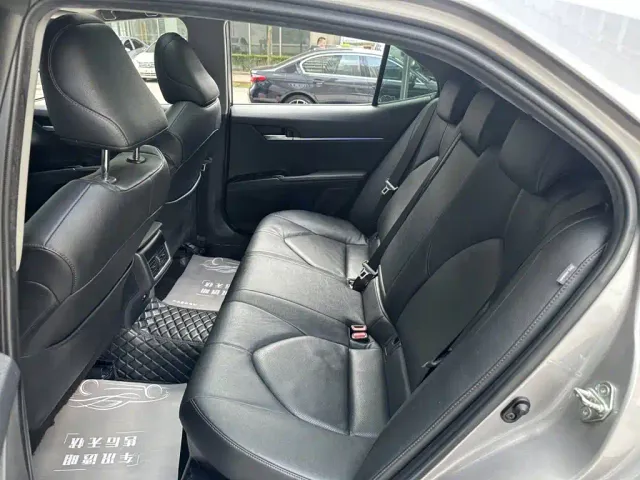 Toyota Camry — Фото автомобиля 8