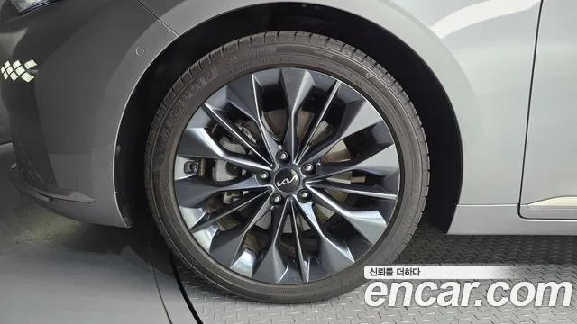 Kia K8 2.5 Бензин 2WD — Фото автомобиля 5