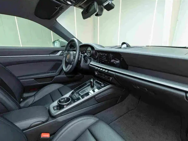 Porsche 911 — Фото автомобиля 14