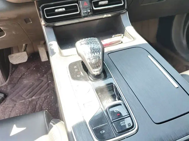 GAC Trumpchi GS8 — Фото автомобиля 13