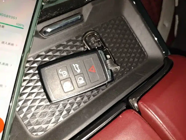 Land Rover Range Rover Evoque — Фото автомобиля 8