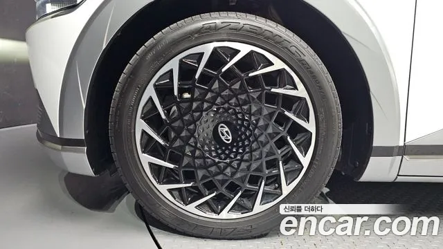 Hyundai Ioniq 5 — Фото автомобиля 5