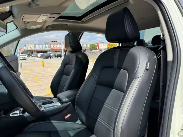 Nissan Sylphy — Фото автомобиля 13