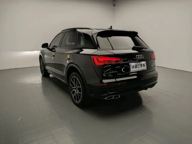 Audi Q5L — Фото автомобиля 5