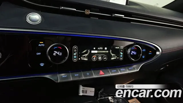 Genesis GV70 2.5T Бензин AWD — Фото автомобиля 17