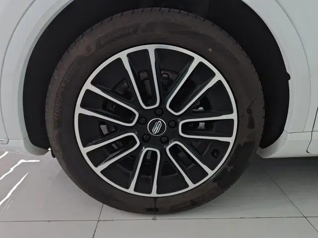 Shangjie SUV — Фото автомобиля 29