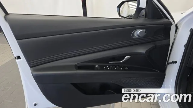 Hyundai Avante CN7 — Фото автомобиля 13
