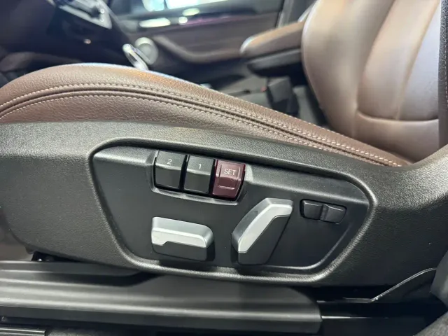 BMW X1 — Фото автомобиля 11
