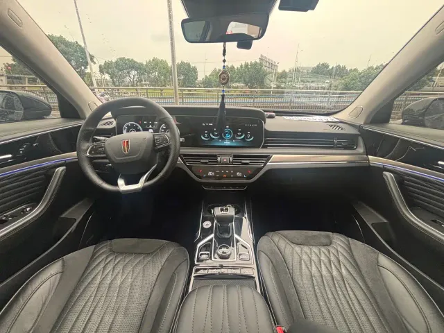 Hongqi Hongqi HS5 2022 2.0T Smart Connect Flagship AWD Edition — Фото автомобиля 9