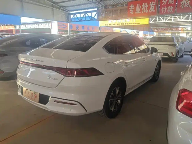 BYD Qin PLUS — Фото автомобиля 3