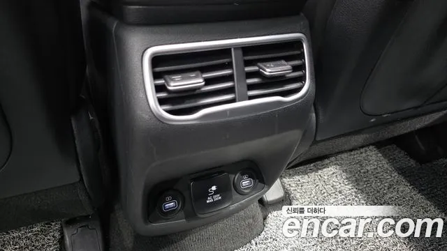 Hyundai Santafe Новый Santa Fe Бензин 2.5T 2WD — Фото автомобиля 27
