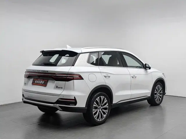 BYD Song Pro — Фото автомобиля 2