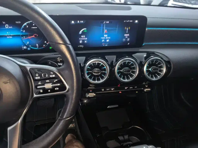 Mercedes-Benz A-Class — Фото автомобиля 12
