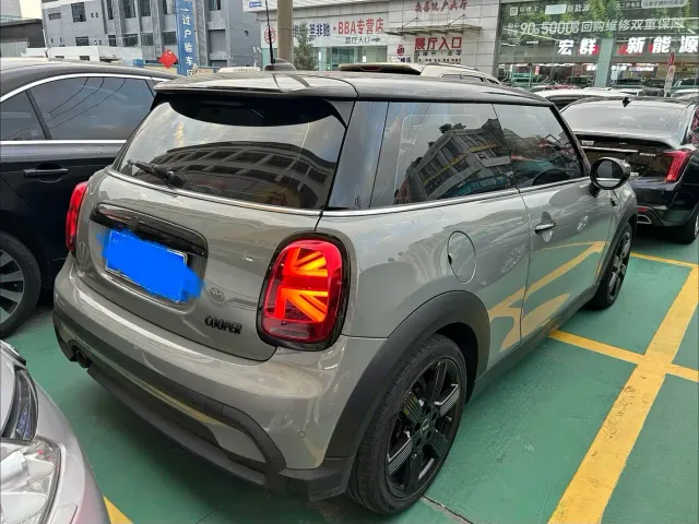 MINI Hatch — Фото автомобиля 5