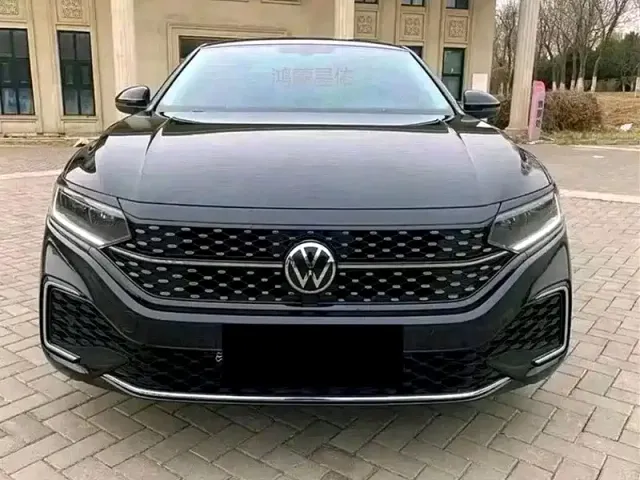 Volkswagen Passat — Фото автомобиля 2