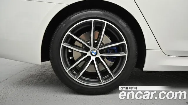 BMW 5-Series — Фото автомобиля 5