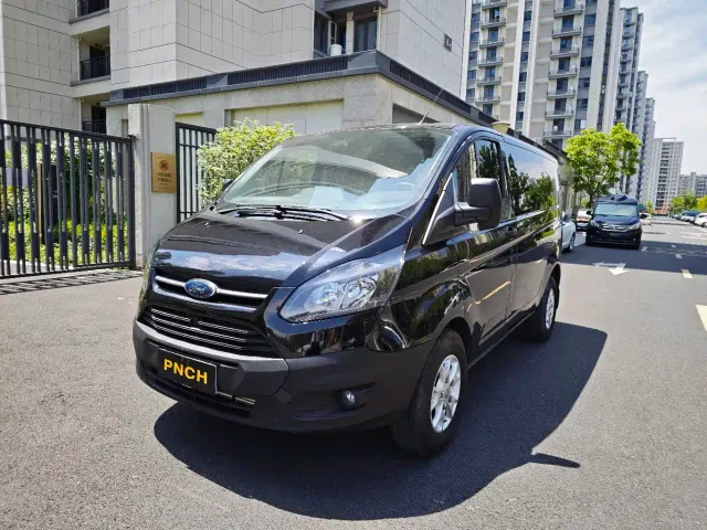 Фотография автомобиля — Ford Transit