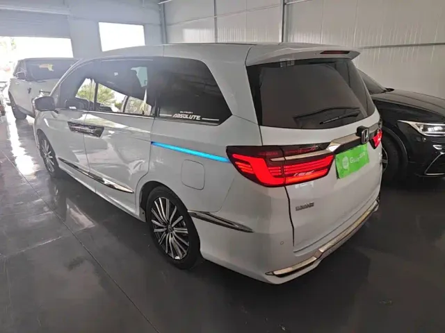Honda Elysion — Фото автомобиля 22