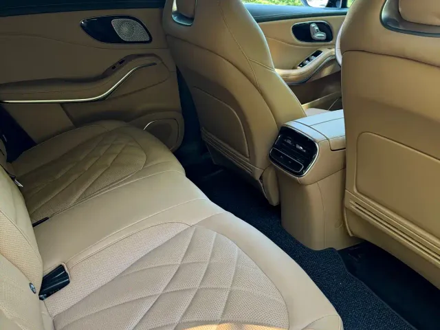 Roewe Feifan R7 2022 Standard Premium Edition — Фото автомобиля 10