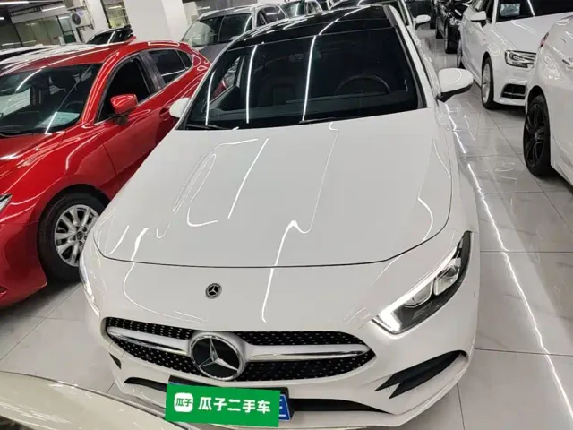 Mercedes-Benz Mercedes-Benz A-Class 2022 A 180 L Sport Sedan — Фото автомобиля 2