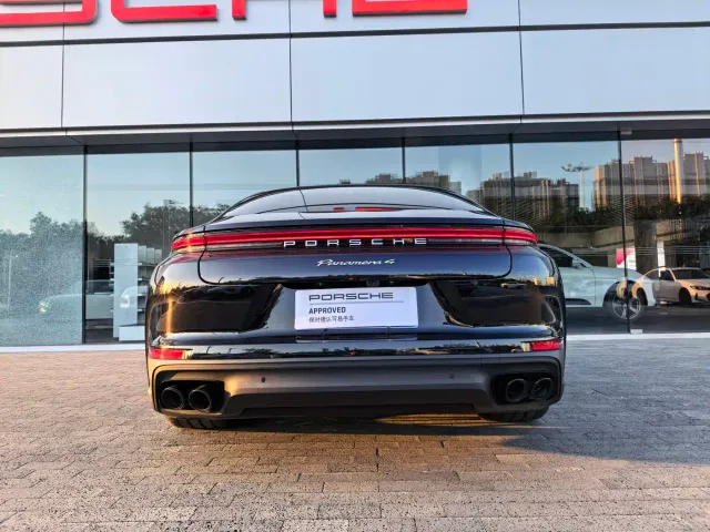 Porsche Panamera — Фото автомобиля 15