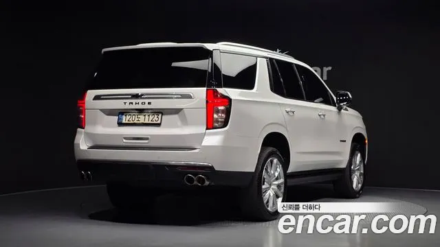 ChevroletGMDaewoo Tahoe Tahoe 6.2 Dark Knight 4WD — Фото автомобиля 2
