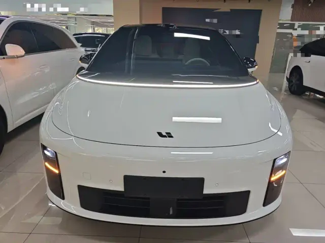 Li Auto i6 — Фото автомобиля 2