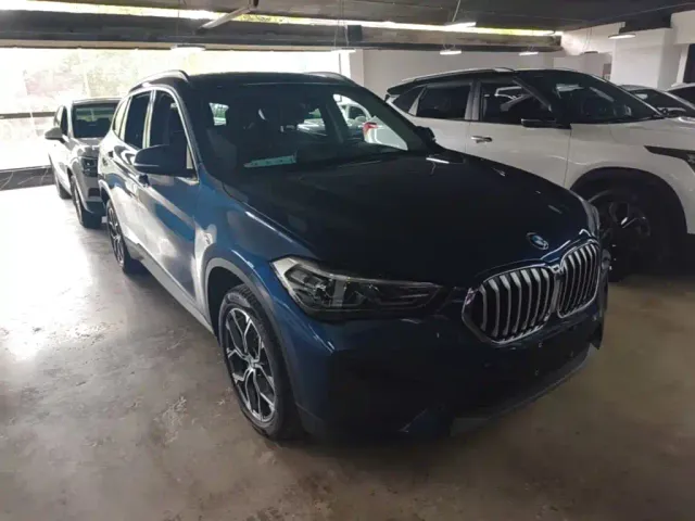 BMW X1 — Фото автомобиля 3