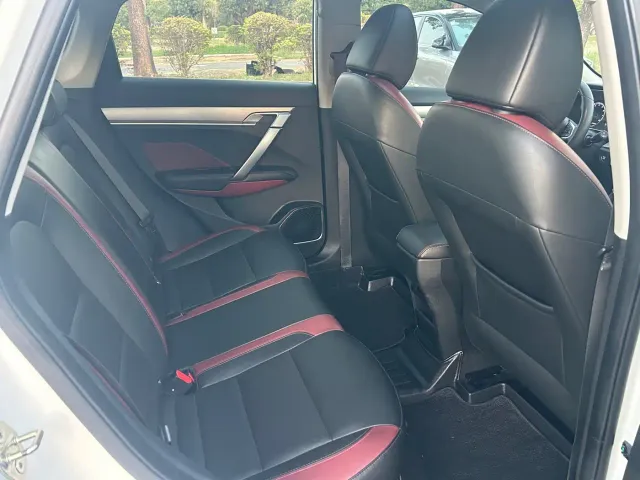 Geely Binyue — Фото автомобиля 15
