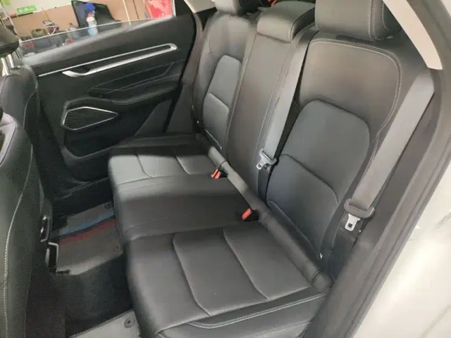 Geely Emgrand — Фото автомобиля 16