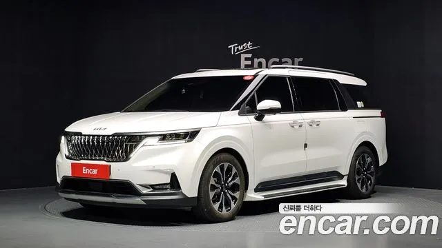 Фотография автомобиля — Kia Carnival 4th Gen